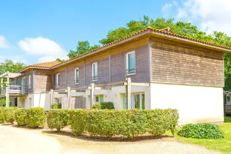 Location appartement à Aureilhan, Séjour en duplex au bord du lac