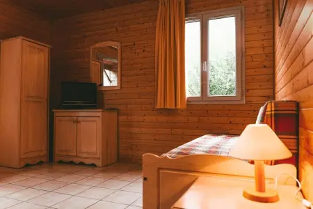 Cottage accessible 2 chambres Natura Resort Pescalis : photo 9