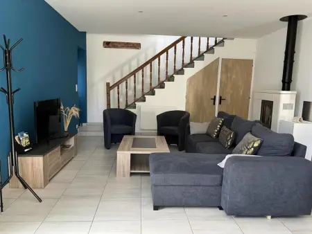 Location gite à La Guillermie, Gîte moderne avec animaux admis - 6 pers.