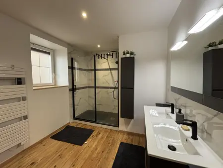 Gîte Les Coccinelles rénové, animaux acceptés - 6 pers. : photo 5