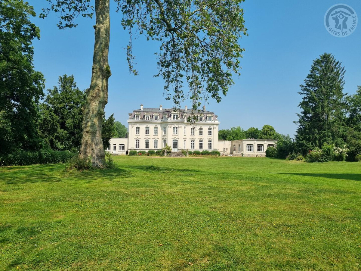Gîte 14 pers. au château de Roucourt, animaux admis - Photo 1