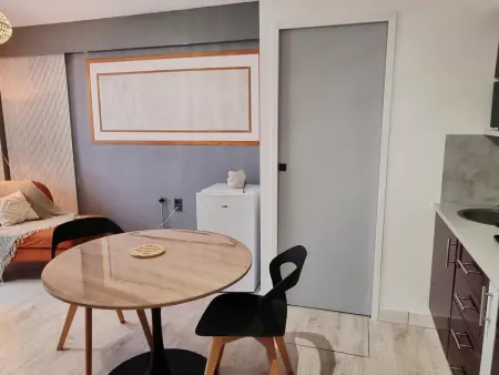 Location appartement à LA CAPELLE, Appartement plain-pied, animaux OK - 2 pers.