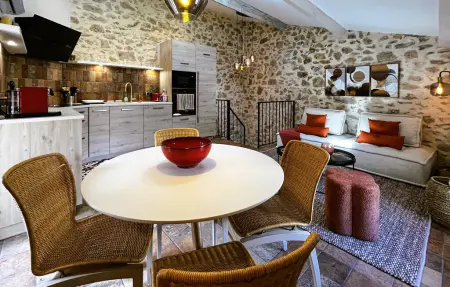 Maison de village en pierre, cœur du Languedoc : photo 2