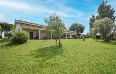 Maison 1 chambre avec piscine partagée, Pescia Romana : photo 2