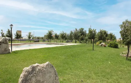 Maison 40m² avec piscine et jardin aux oliviers : photo 9