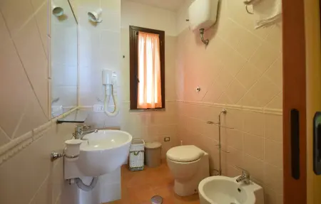 Maison 40m² avec piscine et jardin aux oliviers : photo 13