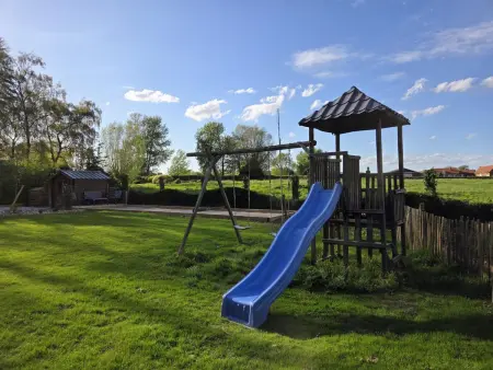Gîte 8 pers. à Bailleul : jardin clos, salle de jeux, animaux OK : photo 15