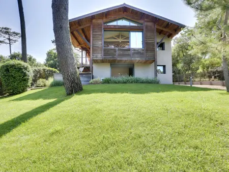 Villa contemporaine vue lac, piscine débordement & spa : photo 5