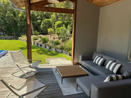 Villa contemporaine vue lac, piscine débordement & spa : photo 7