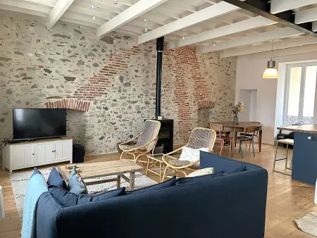 Duplex centre-ville, terrasse et plage à pied : photo 3