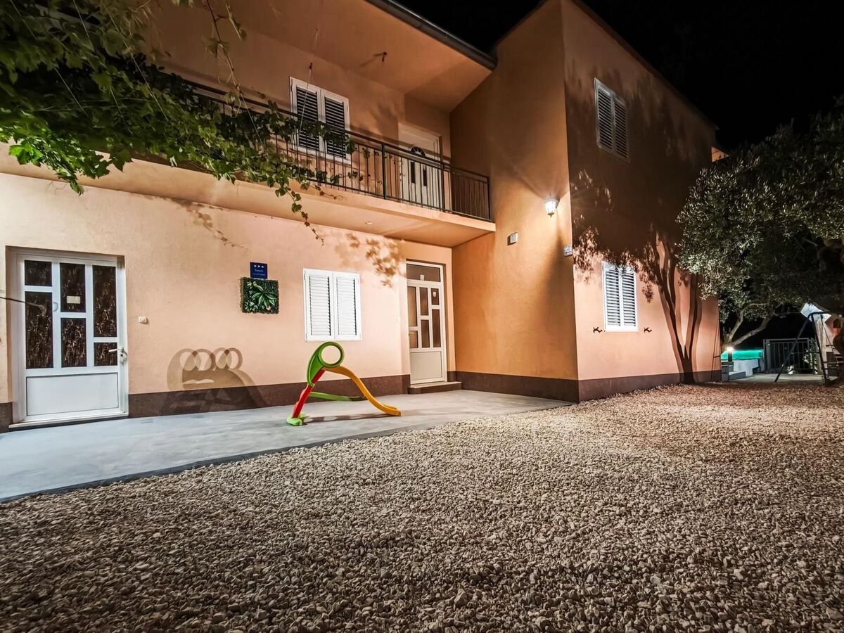 Maison 7 personnes avec piscine privée à Makarska - Photo 40