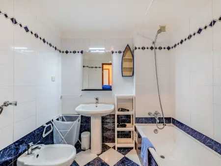 Appartement 4 personnes à 400 m de la mer, Porches : photo 16