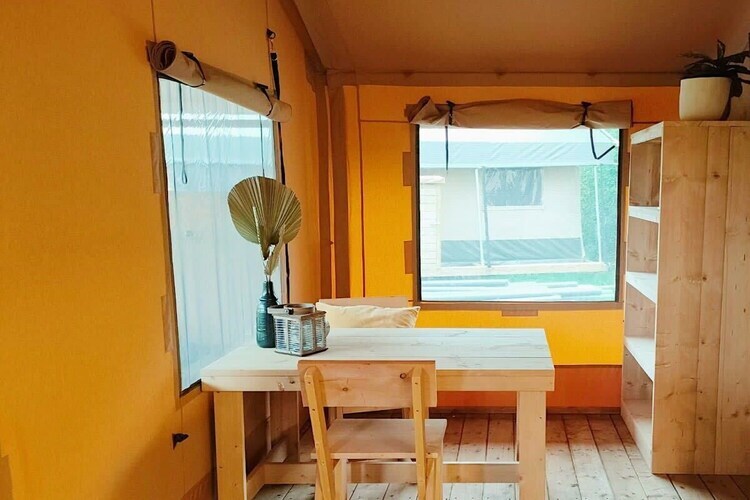 Tente Lodge 2 à Mol : glamping pour 2 en bois - Photo 2