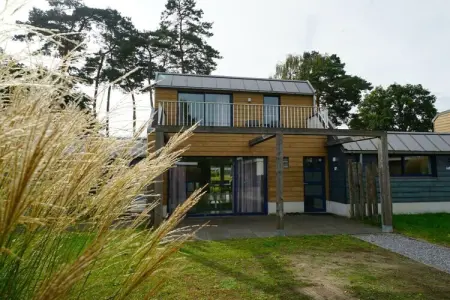 Location maison à Mol, Maison de vacances à Mol avec terrasse