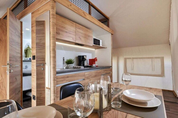 Tente de glamping luxe 4 personnes à Mol - Photo 2