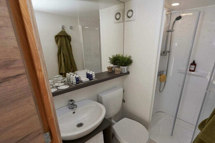 Tente de glamping luxe 4 personnes à Mol - Photo 5