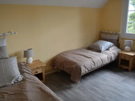 Gîte 12 pers. à la ferme avec jardin 1000m² : photo 13
