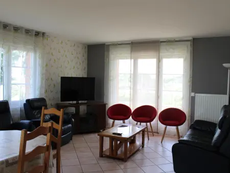 Gîte 12 pers. à la ferme avec jardin 1000m² : photo 16