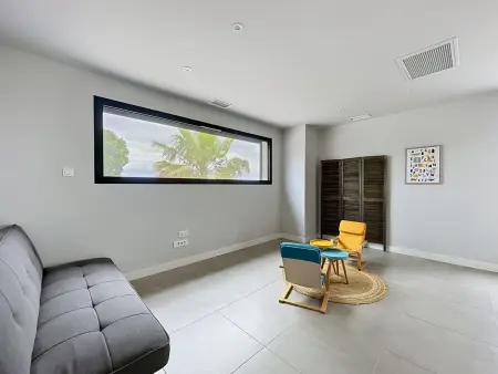 Villa contemporaine 200m² piscine vue Albères : photo 10