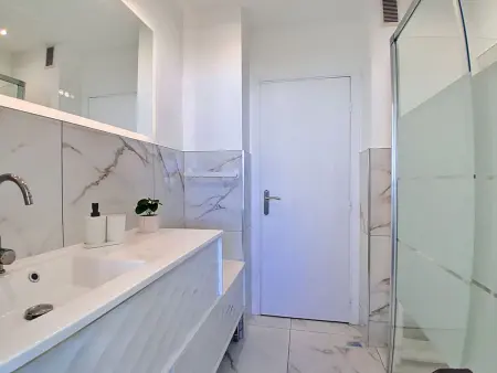 Appartement « Le Fregate » vue mer à Cagnes-sur-Mer : photo 13