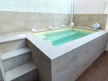 Location maison à Costa Adeje, Modernes Luxus-Haus mit phantastischem Meerblick, beheizter Pool und WIFI