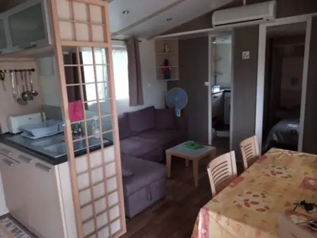Bungalow charmant à Saint-Honoré-les-Bains 40 m² avec terrasse - Photo 2