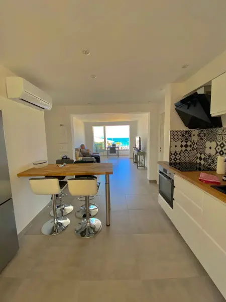 Appartement 56 m² vue mer à Six-Fours-les-Plages, balcon et parking : photo 7