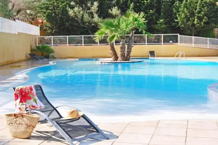 Gîte avec terrasse vue mer à Solliès-Toucas : photo 2