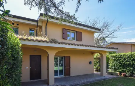 Maison moderne avec vue mer à Roccelletta di Borgia