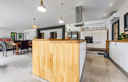 Villa 6 chambres avec piscine chauffée à Saint-Laurent-de-la-Prée : photo 6