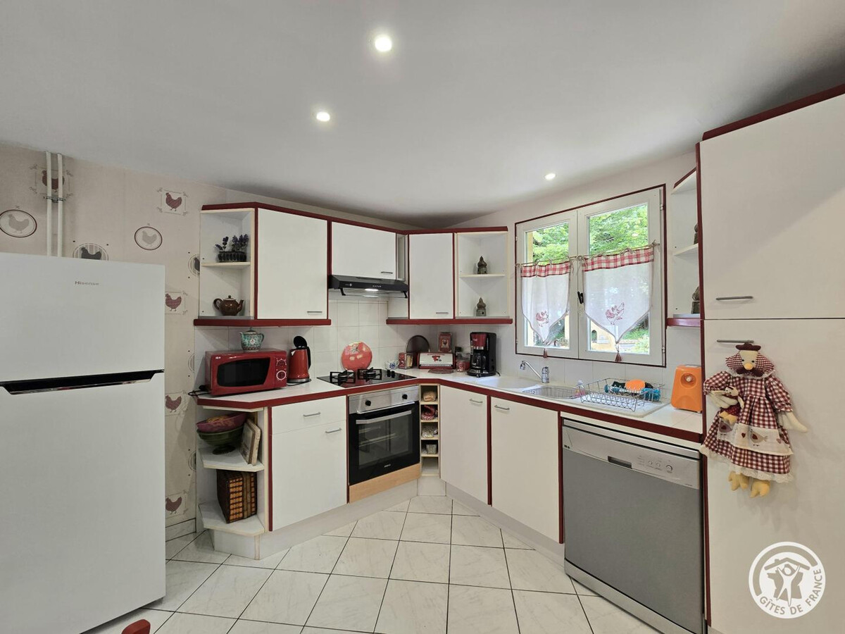 Gîte 4 pers. avec piscine et parking à Saint-Avit-de-Vialard - Photo 2