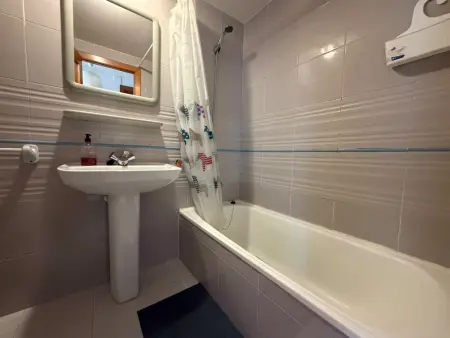 Appartement 2 chambres, clim et garage à 400m de la plage : photo 15