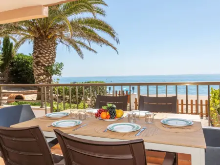 Apartamento Palace : 3 pièces vue mer à 10 m de plage : photo 2