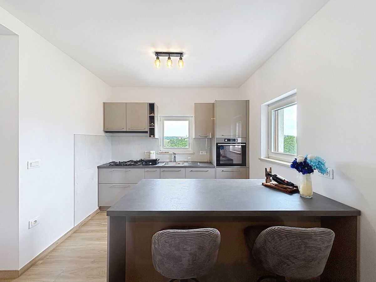 Maison Melani à Žminj : 3 chambres, 3000 m² de terrain - Photo 17