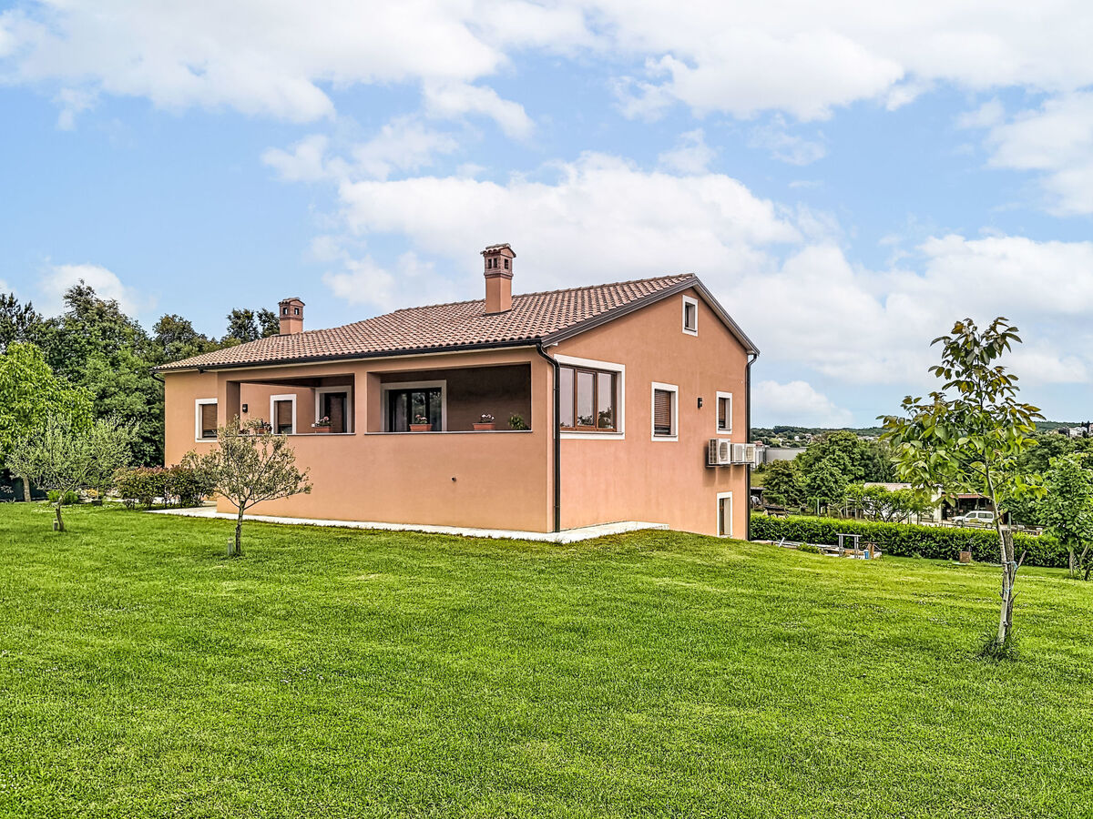 Maison Melani à Žminj : 3 chambres, 3000 m² de terrain - Photo 18