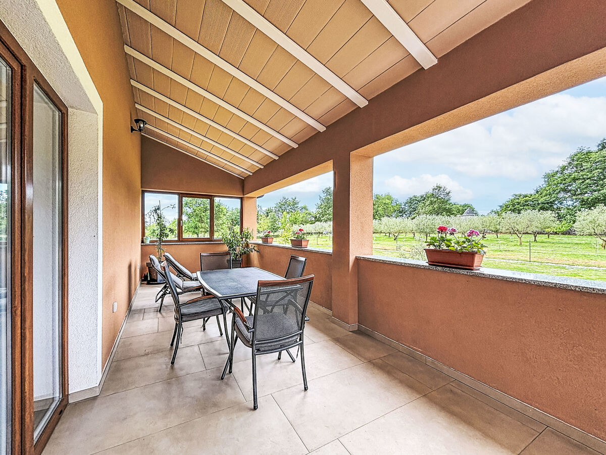 Maison Melani à Žminj : 3 chambres, 3000 m² de terrain - Photo 19