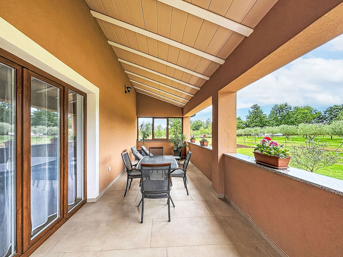 Maison Melani à Žminj : 3 chambres, 3000 m² de terrain - Photo 21