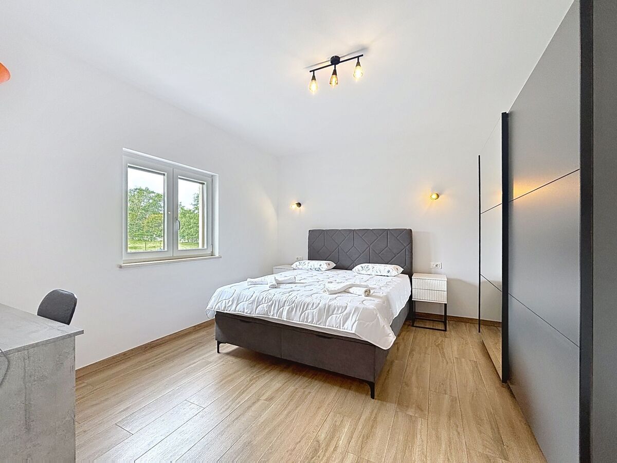 Maison Melani à Žminj : 3 chambres, 3000 m² de terrain - Photo 23