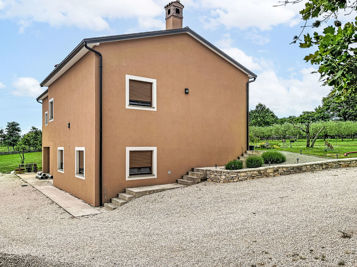 Maison Melani à Žminj : 3 chambres, 3000 m² de terrain - Photo 35