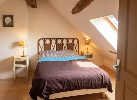 Maison familiale avec grand jardin et cheminée à Coullons : photo 10