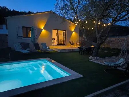 Location villa à Saignon, Charmante villa avec piscine privée à Saignon