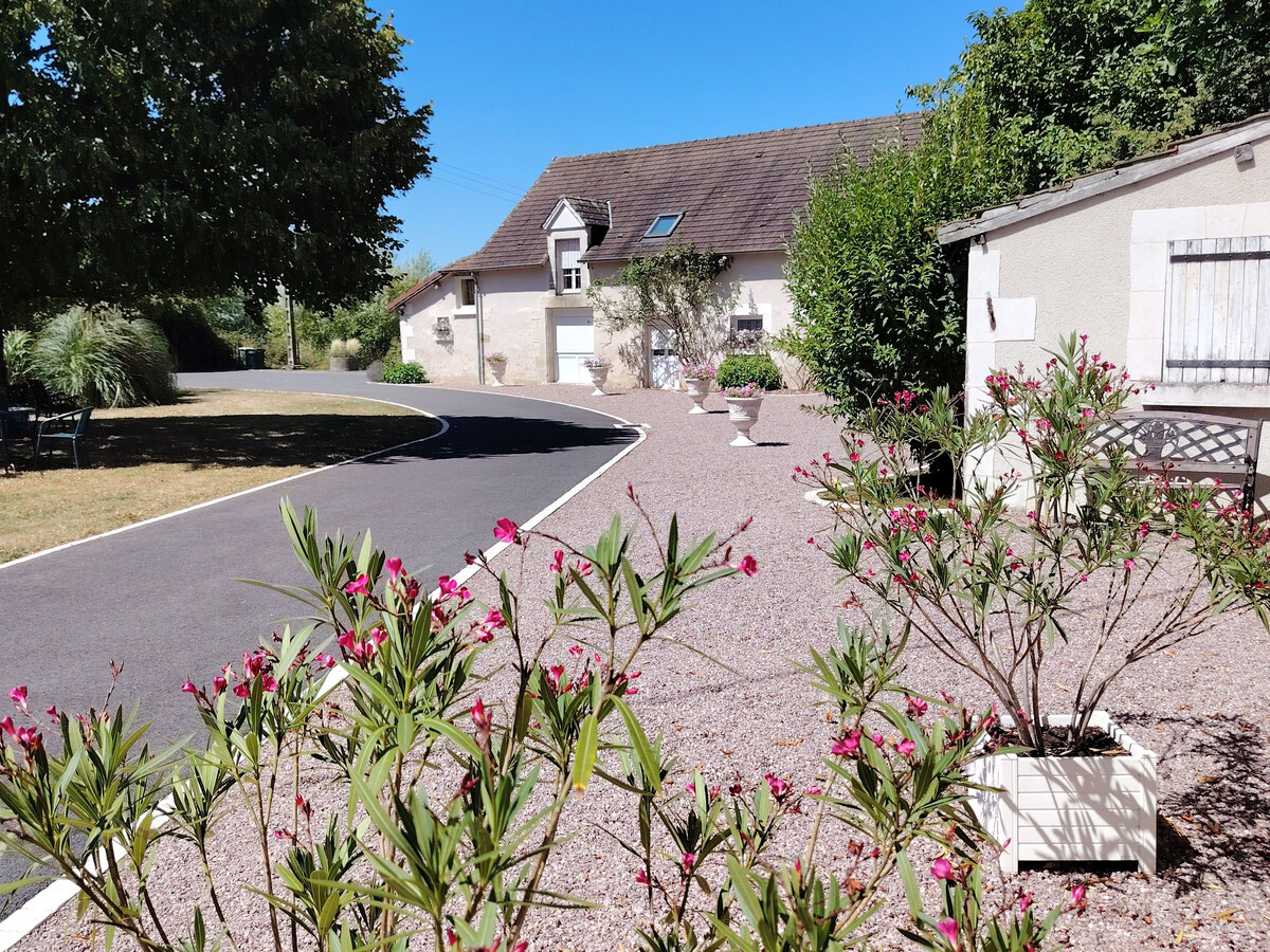 Gîte ancienne ferme avec vue panoramique, parc enfants - Photo 1