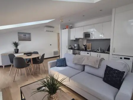 Appartement 3e étage, parking, à 100 m du port : photo 3