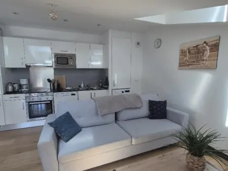 Appartement 3e étage, parking, à 100 m du port : photo 6