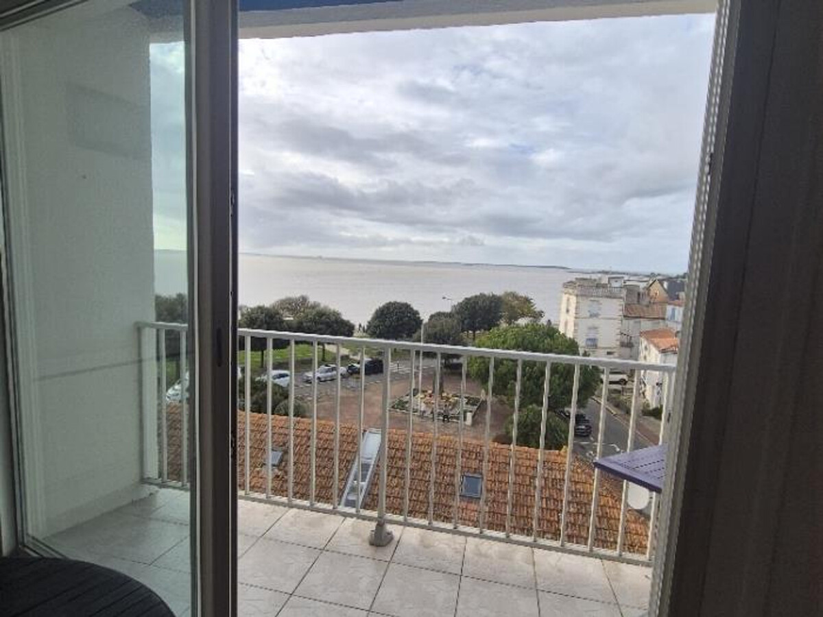 T2 vue mer à Fouras, balcon sud-ouest, 4e étage - Photo 8