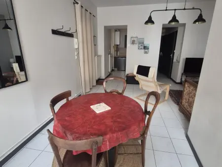 Appartement 2** Pet-Friendly à Rochefort, 18 min thermes : photo 4