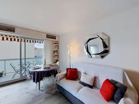 Appartement Port Soleil à 300 m de la plage : photo 8