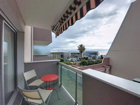 Appartement Port Soleil à 300 m de la plage : photo 16