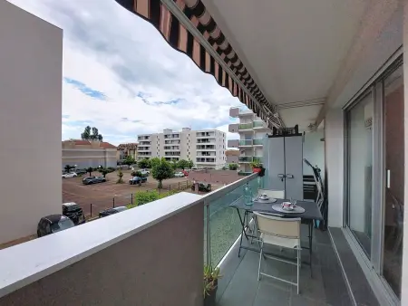 Appartement Port Soleil à 300 m de la plage : photo 17