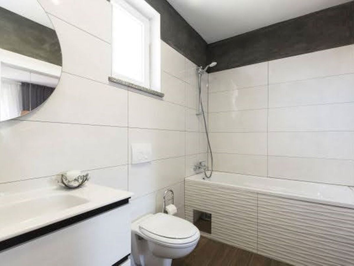 Maison Šimuni avec piscine chauffée à Labin - Photo 16